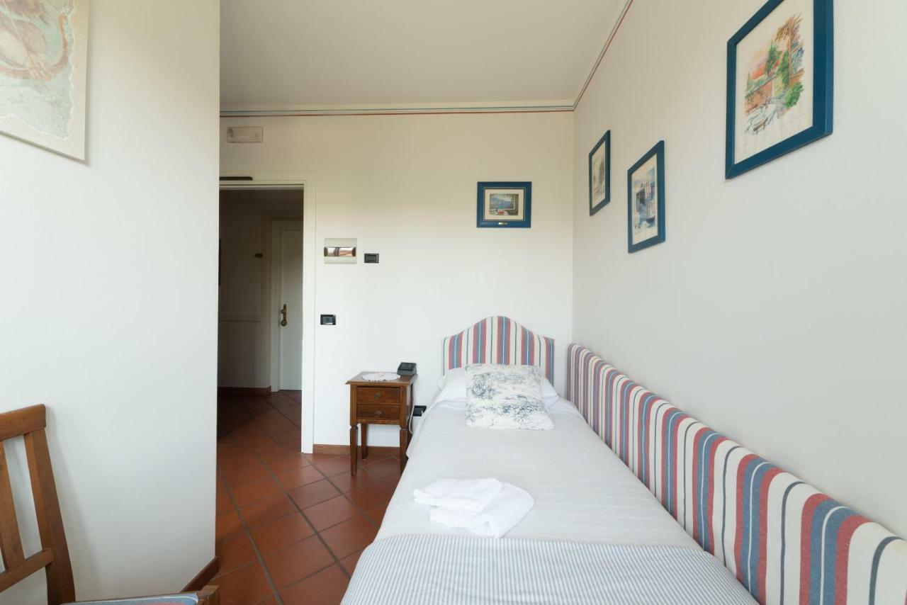 Hotel Florence Manerba del Garda Buitenkant foto